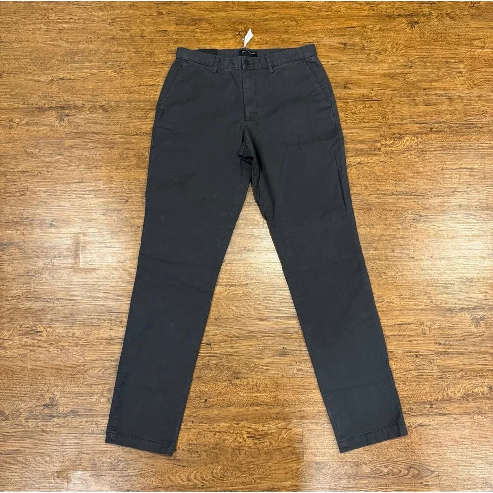 Banana Republic Gray Casual Athletic Fit Lived-In Chino Pants Men's 32x36 Tall‎